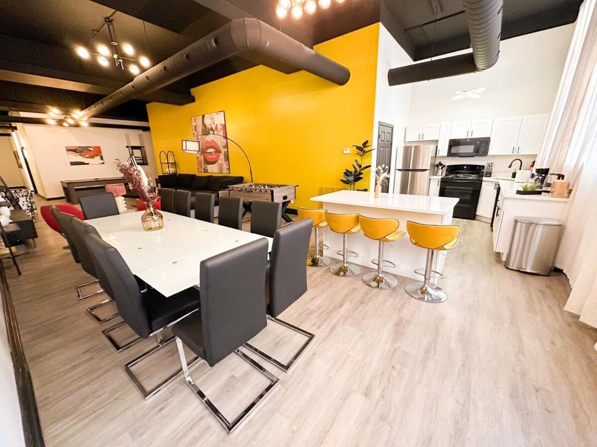 Luxury 6br Perfect For Group Sleeps 12 Near Chinatown, Mccormick Place, Soldier Field And Of Illinois Apartment *