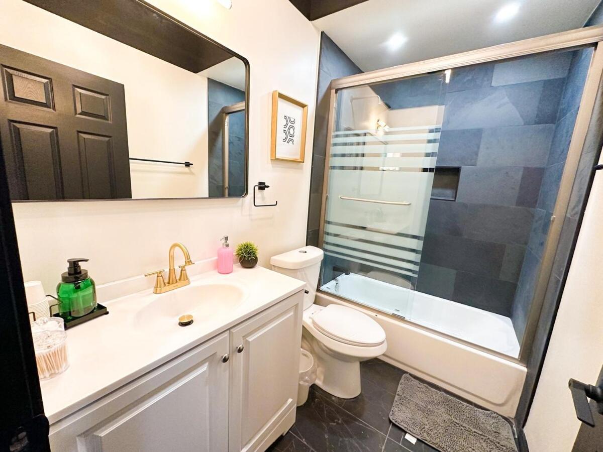 Apartment Luxury 6br Perfect For Group Sleeps 12 Near Chinatown, Mccormick Place, Soldier Field And Of Illinois Chicago