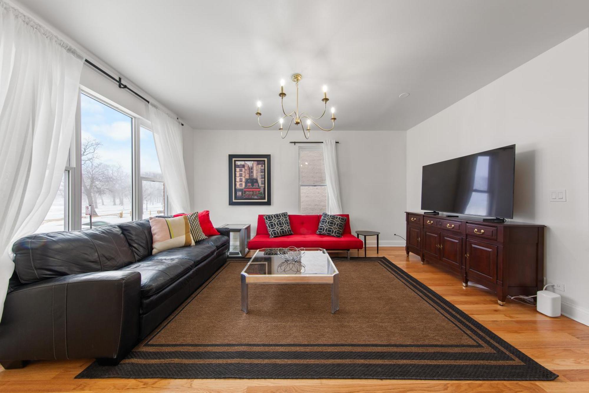Perfect Location Across From Park & Train Station Chicago