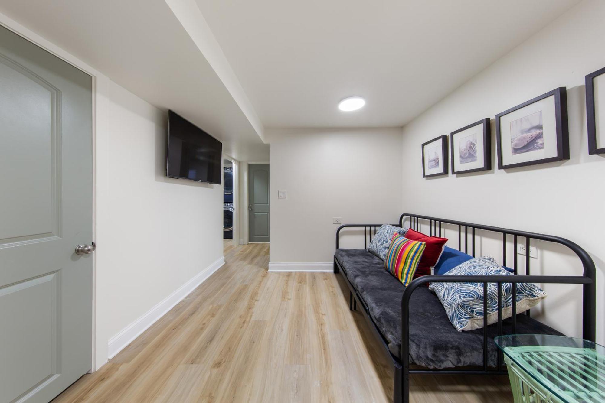Perfect Location Across From Park & Train Station Hébergement de vacances Chicago
