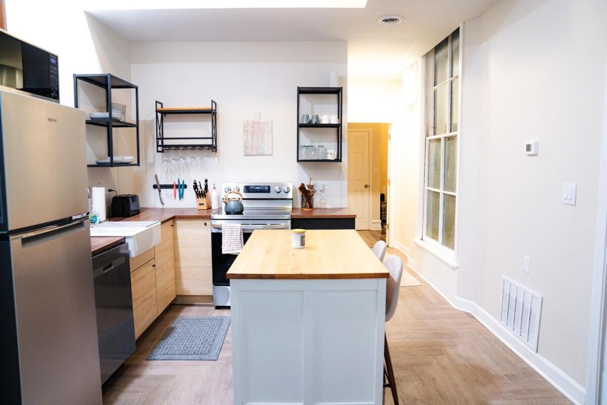 Apartment Heart Of Lincoln Park *