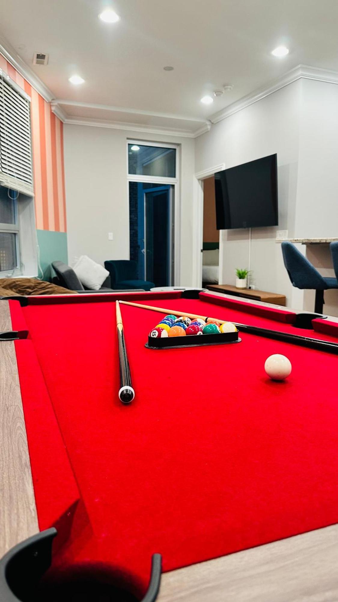 1 Garage Parking, Skyline Rooftop, Pingpong, Balcony *