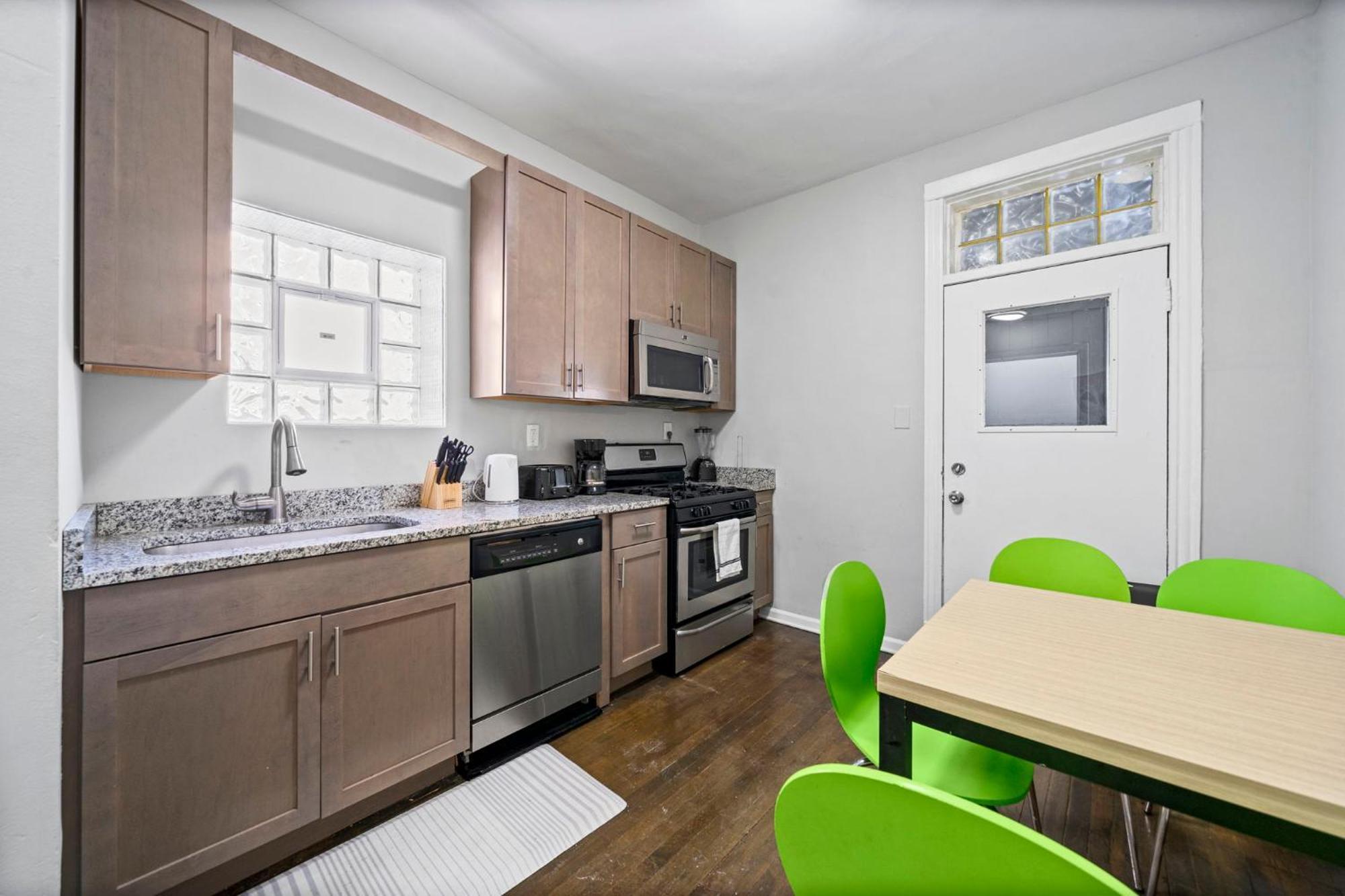 Cozy Woodlawn Retreat Apartment