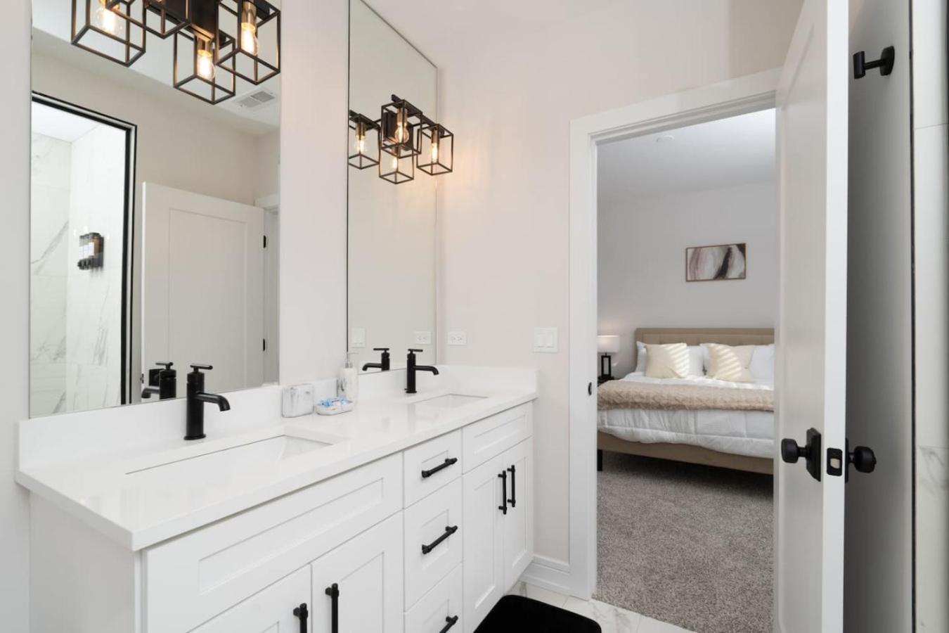 Modern 3br Near Dt Chi Apartment Chicago
