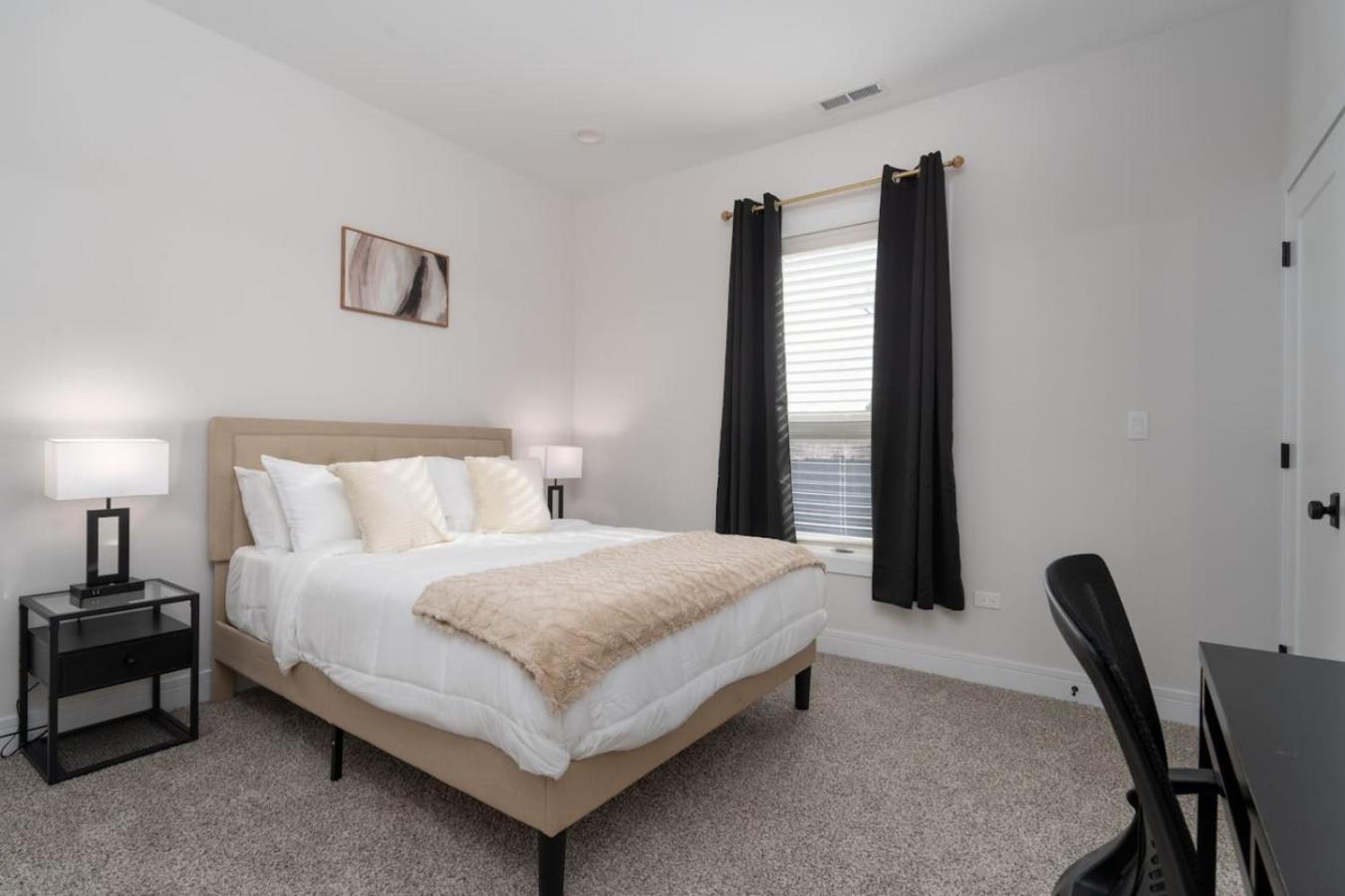 Apartment Modern 3br Near Dt Chi