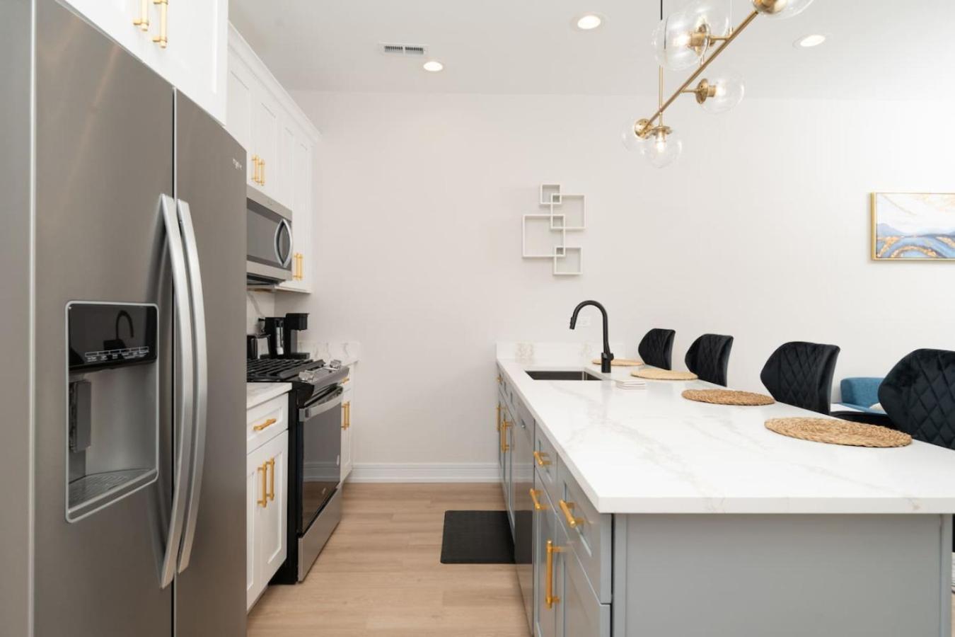 Apartment Modern 3br Near Dt Chi *