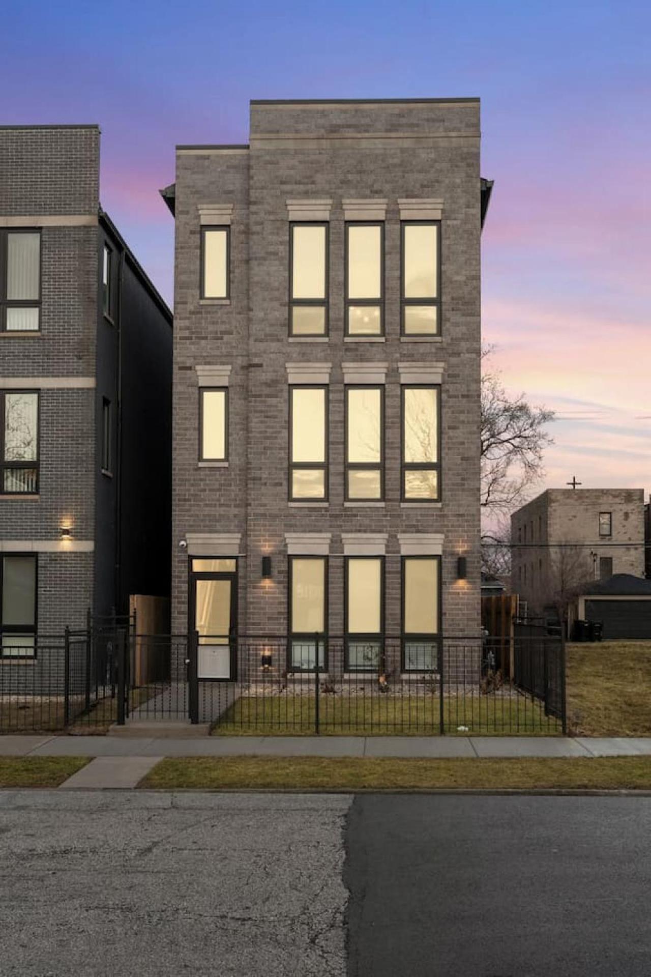 Modern 3br Near Dt Chi Chicago