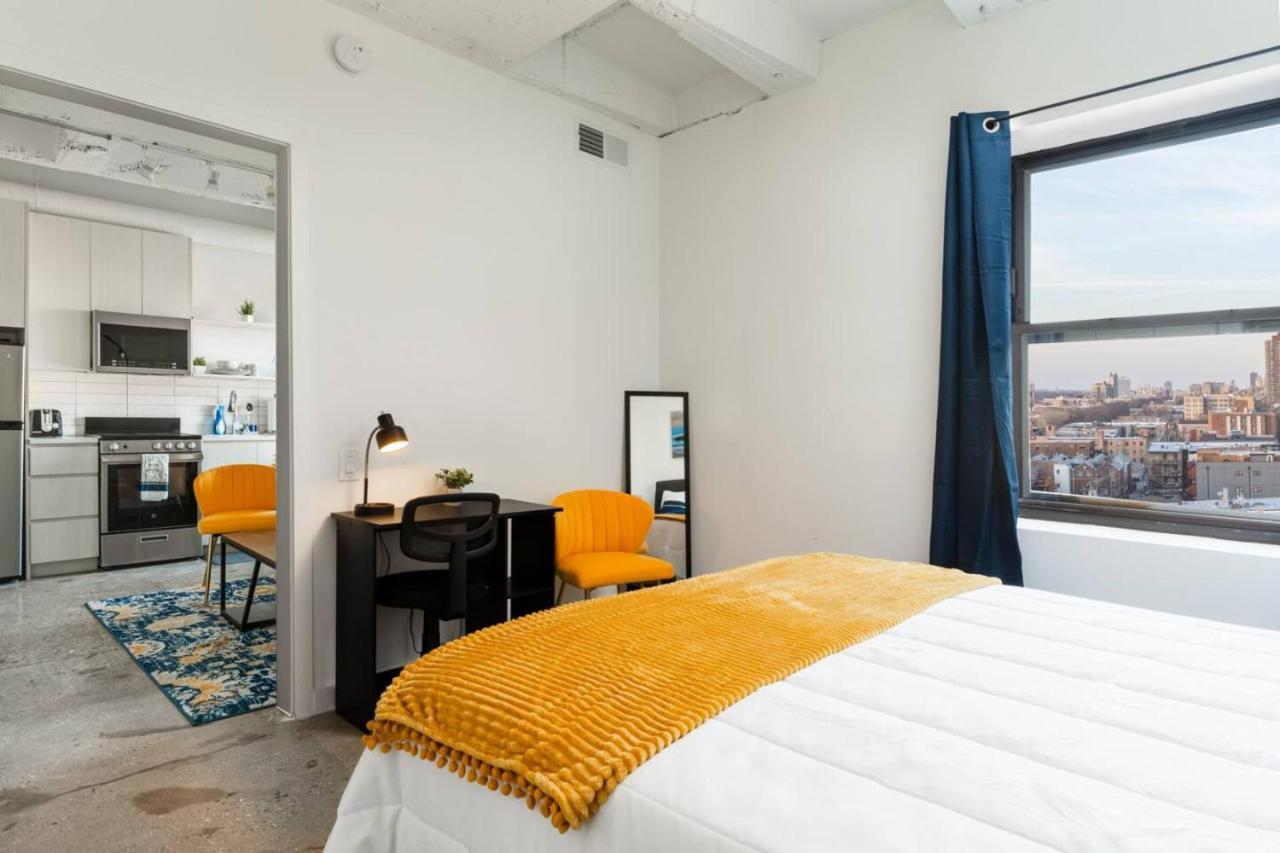 Regal Stylish Uptown Loft Beachfront Rooftopwfhgym Chicago