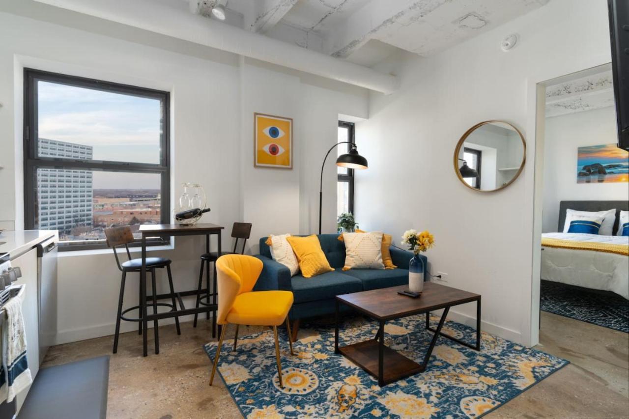 Apartment Regal Stylish Uptown Loft Beachfront Rooftopwfhgym *