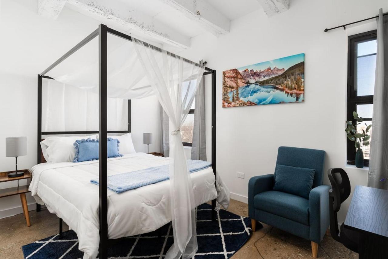 Apartment Elegant Stylish Loft Oasis Uptown Rooftop Wfh Gym Chicago