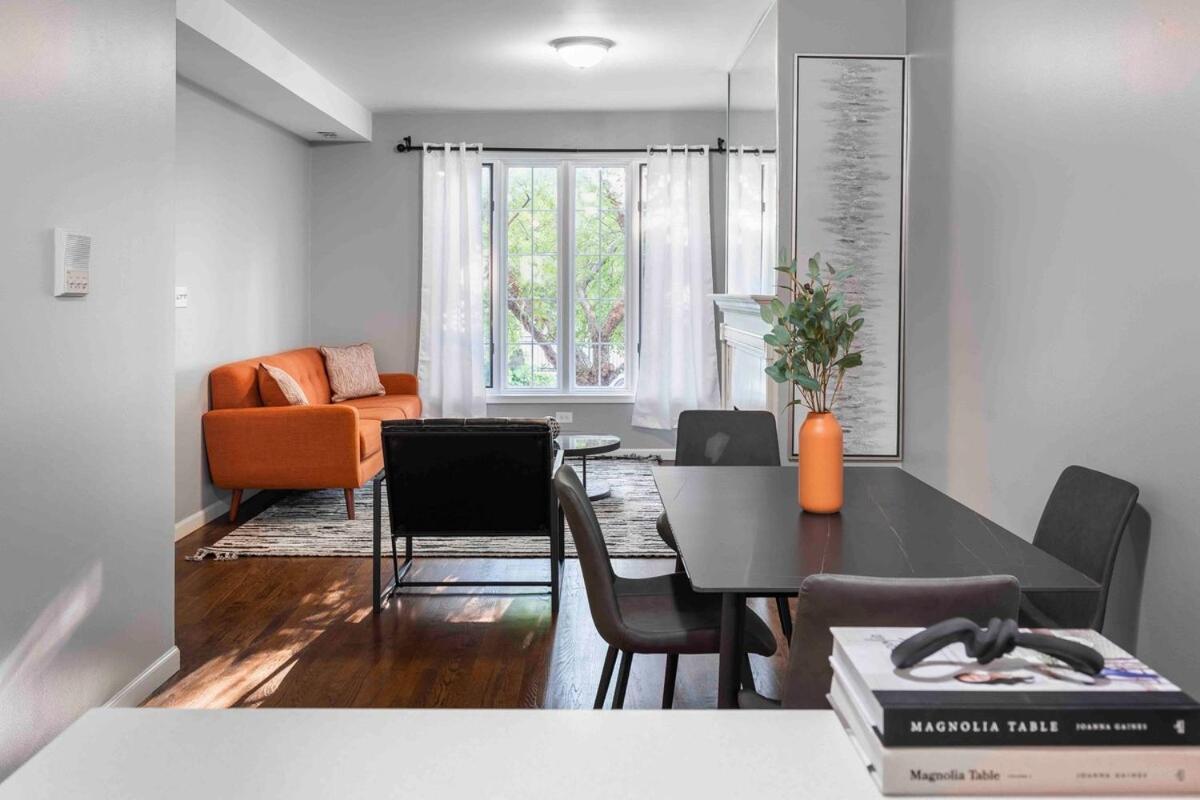 Pristine Paradise 3bd 2ba Free Parking Apartment