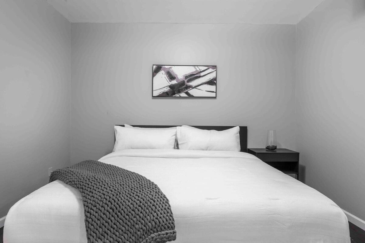 Pristine Paradise 3bd 2ba Free Parking Apartment