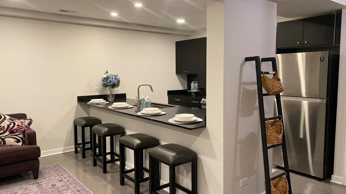 New Adorable Unit Located In Historic Greystone * Chicago