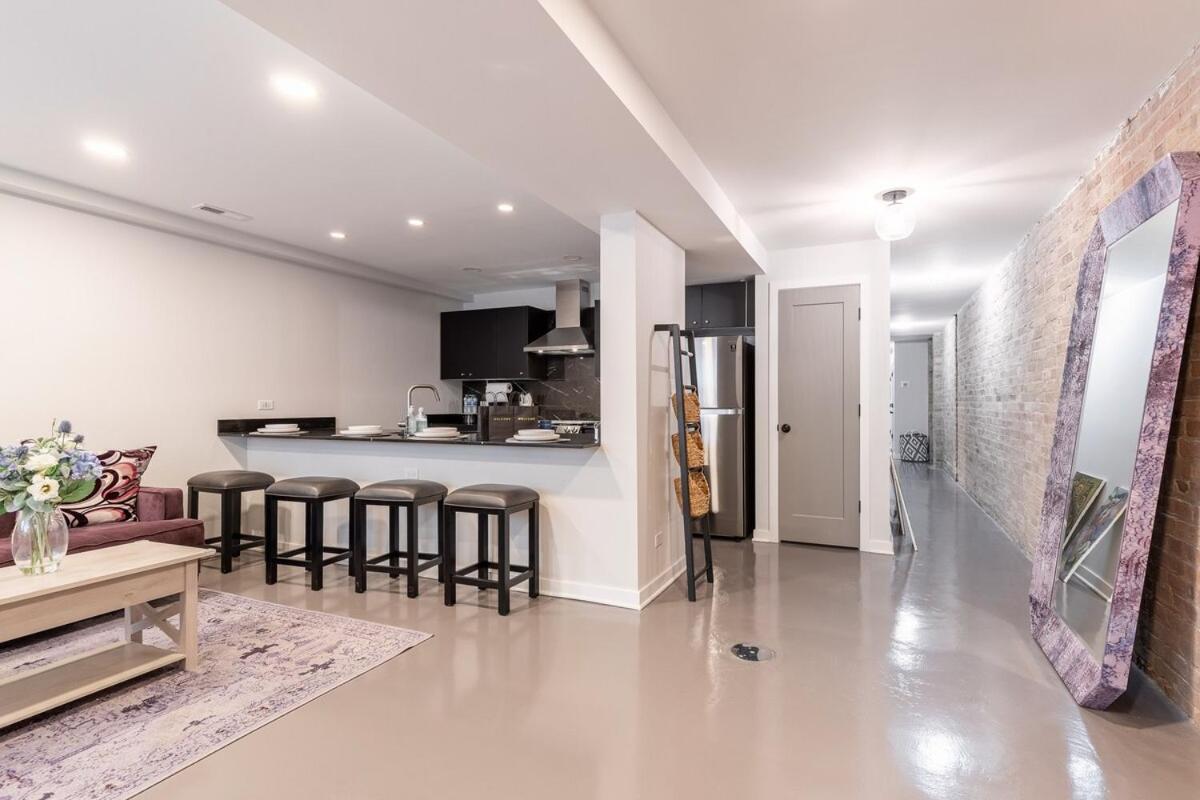 New Adorable Unit Located In Historic Greystone Apartment *