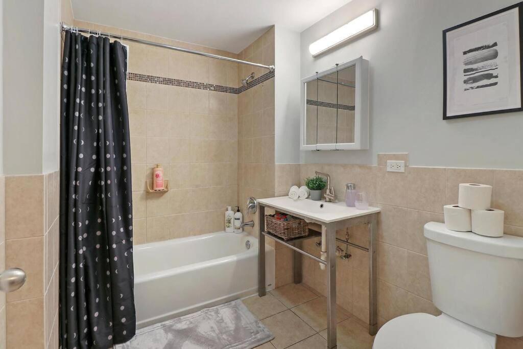 Apartment Great Location! Cozy 3br Garden Unit In Hyde Park