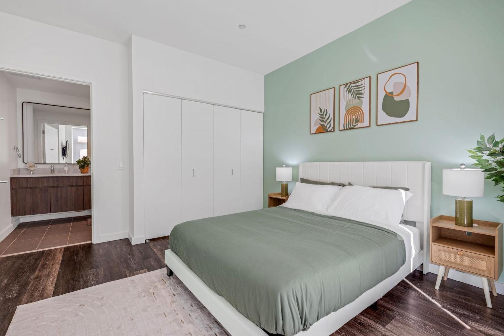 Luxurious 3bd Penthouse L Private Patio L Gym L Stunning Rooftop Apartamento *