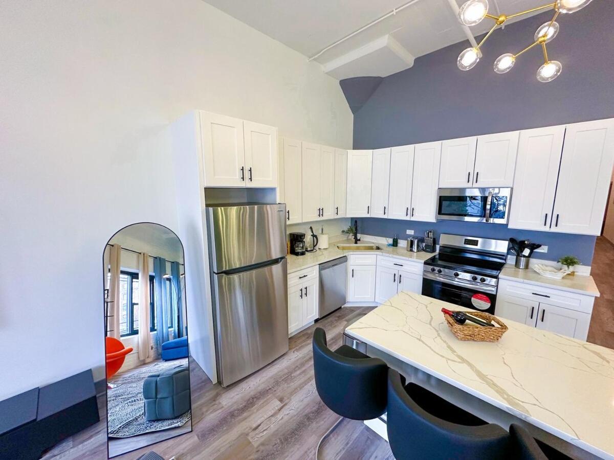 Spacious 6br Luxury Perfect For Groups Near Mccormick Place And Soldier Field Apartment Chicago