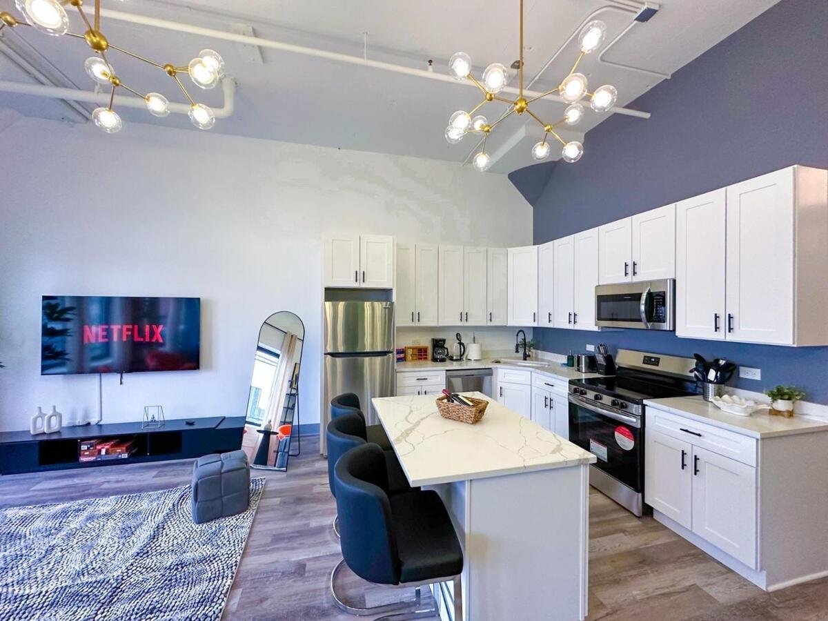 Apartment Spacious 6br Luxury Perfect For Groups Near Mccormick Place And Soldier Field *