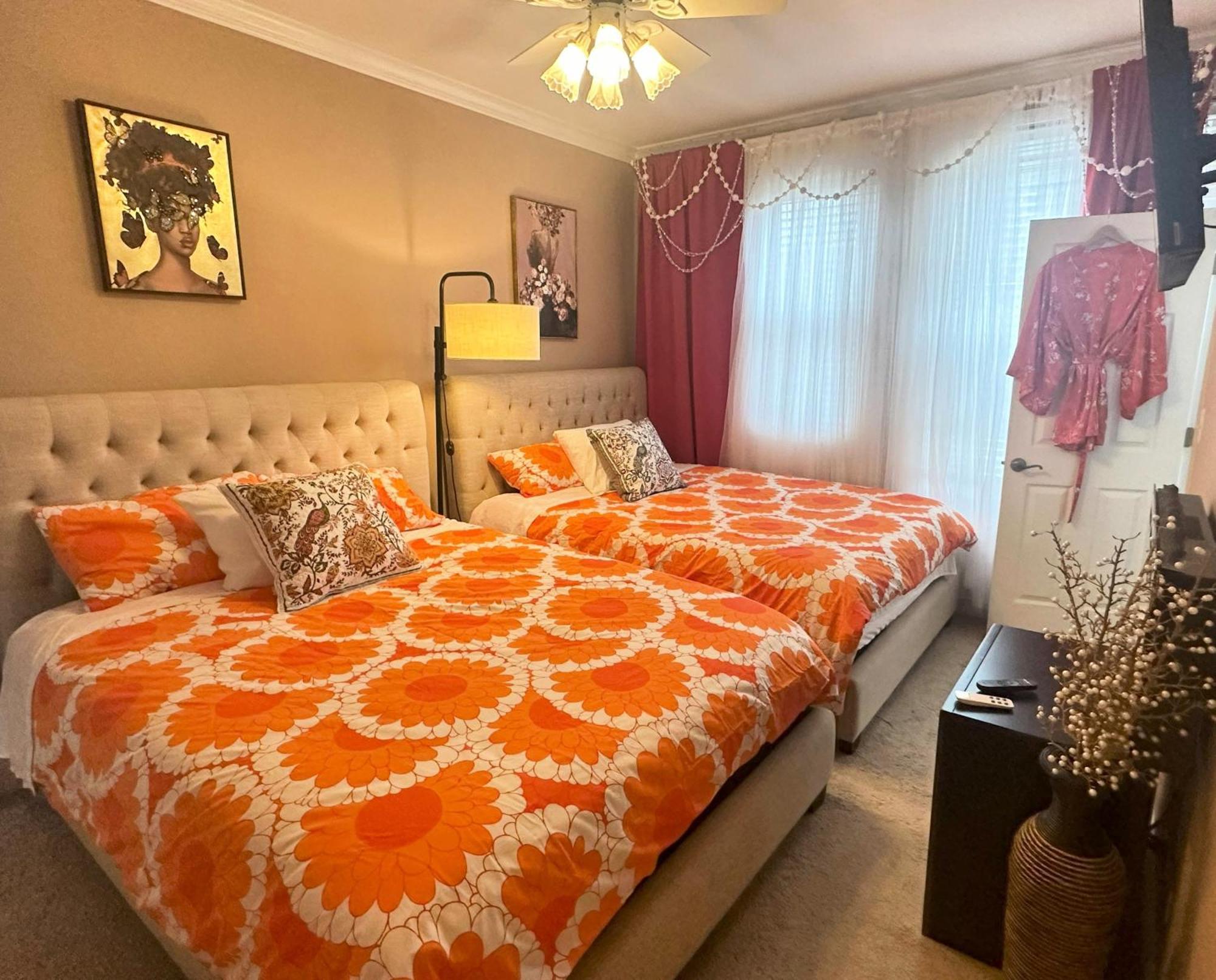 Art Downtown Fulton Market Entire 3 Bedroom Sleep10 Private Garage Roof Ev Tesla Casa de Férias Chicago