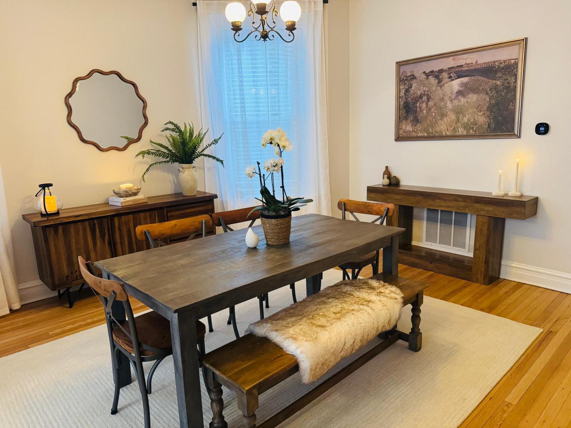 The Avondale Retreat Apartment Chicago