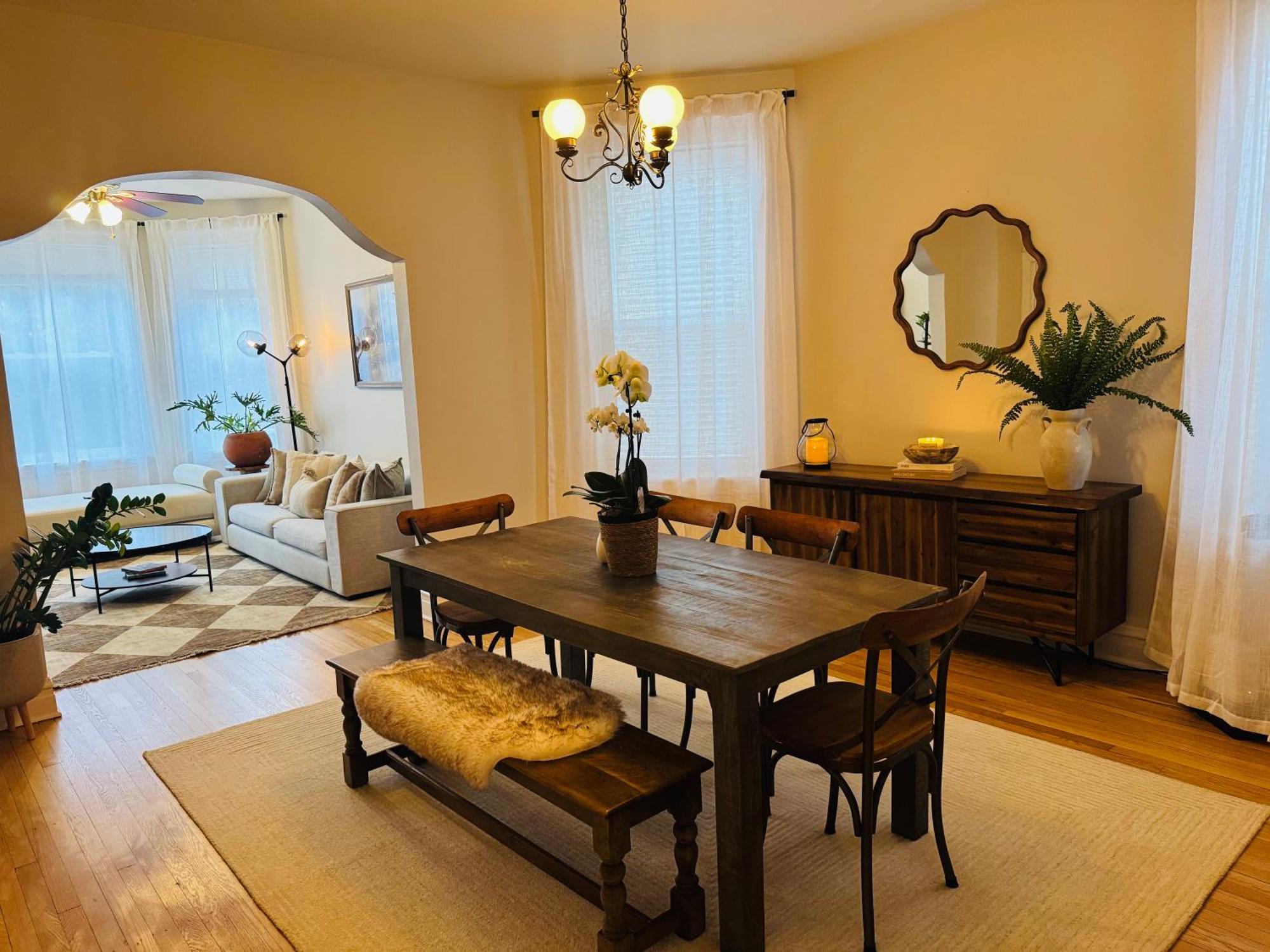 The Avondale Retreat * Chicago