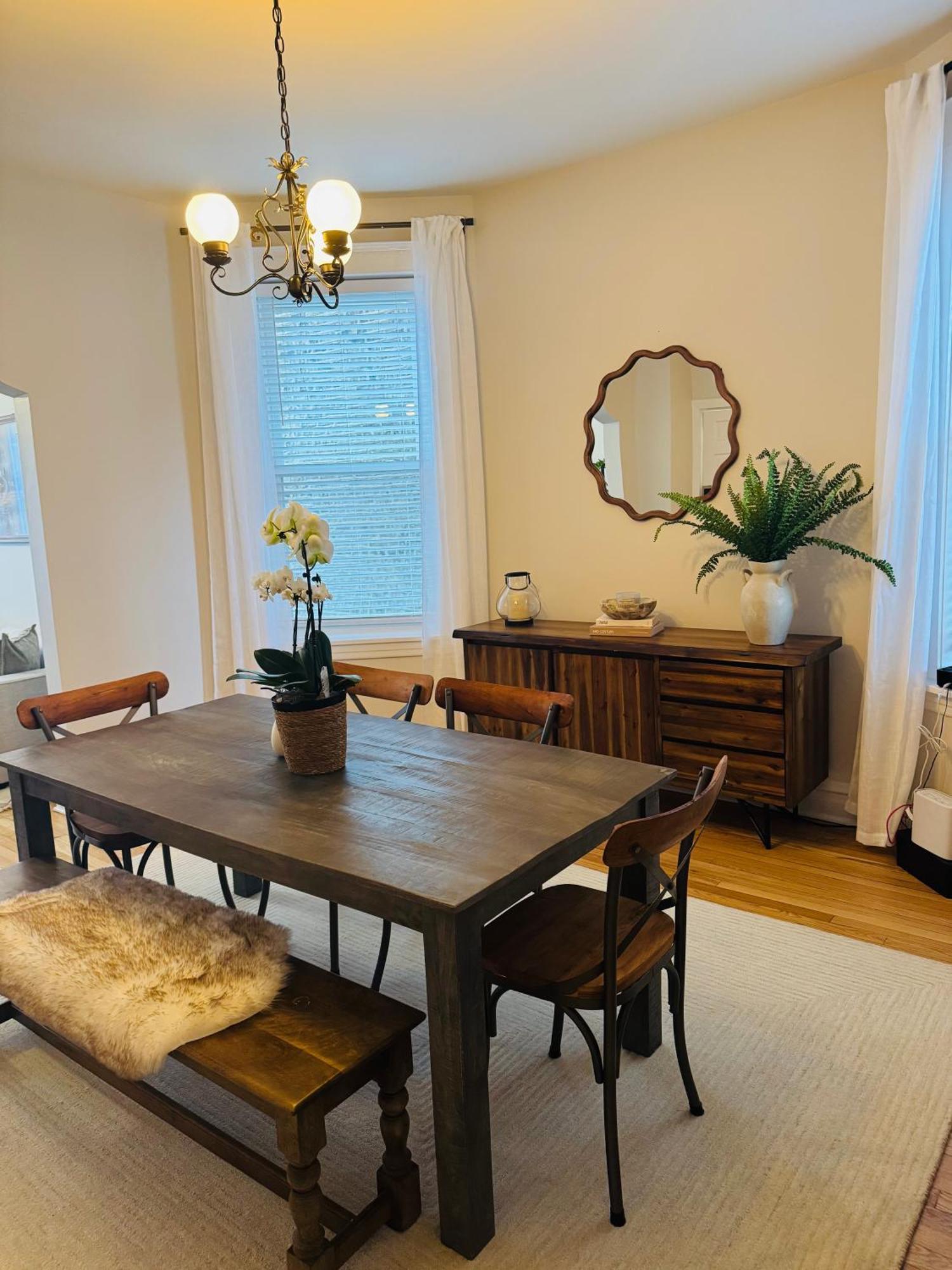 The Avondale Retreat * Chicago