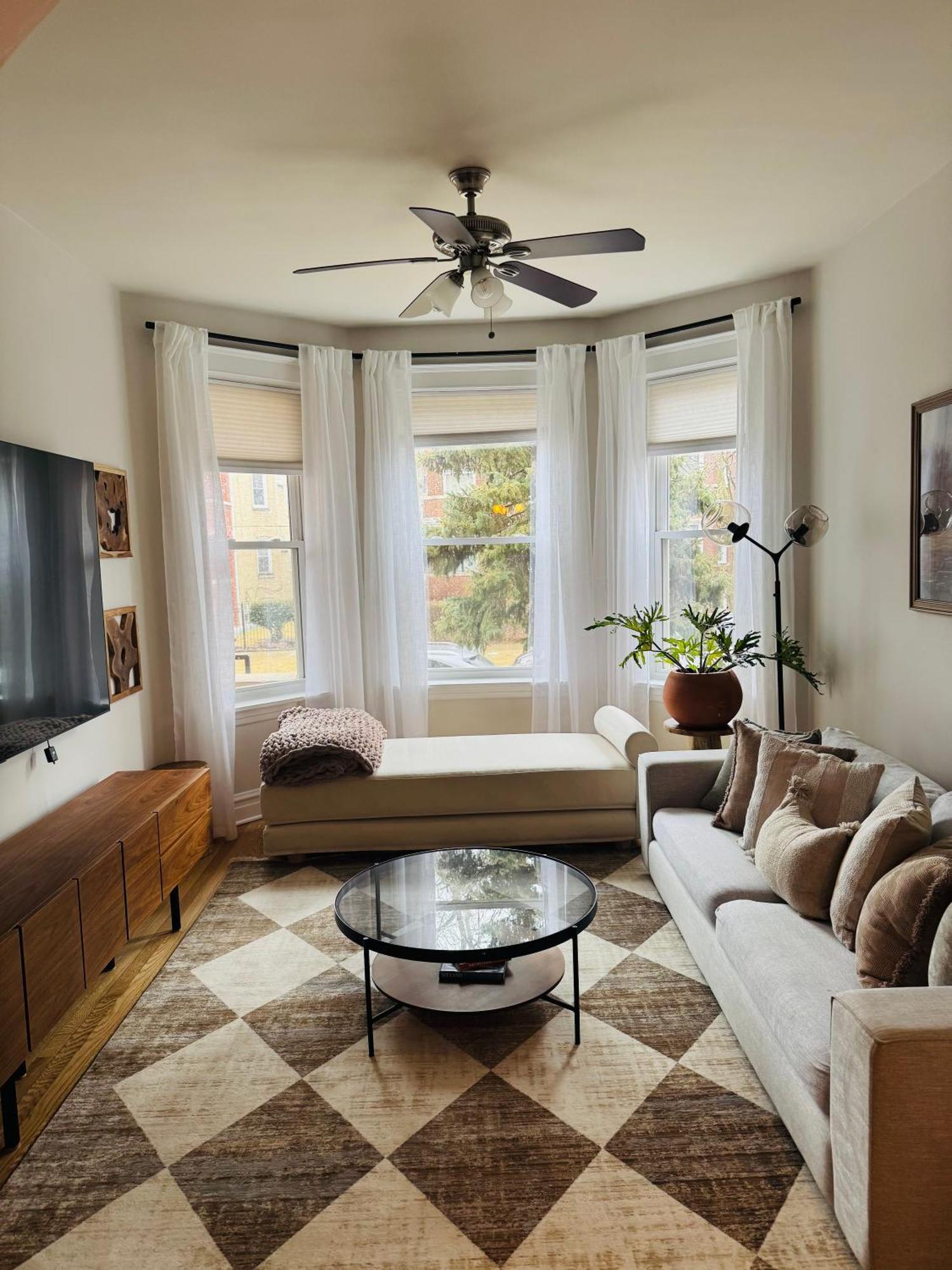 The Avondale Retreat Apartment Chicago