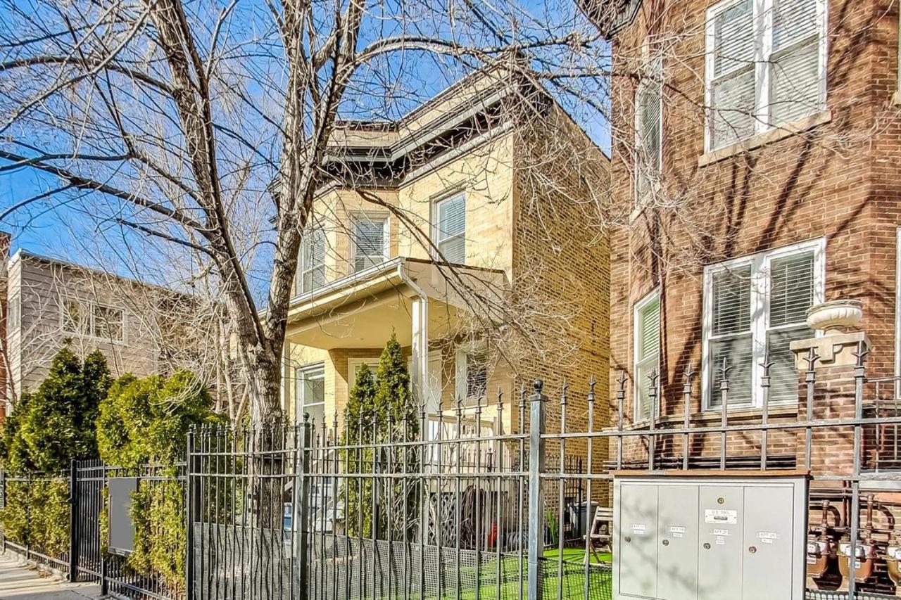 Apartment Uptown Bright & Modern - Steps To Lake, Train, Amazing Food & Free Parking Chicago