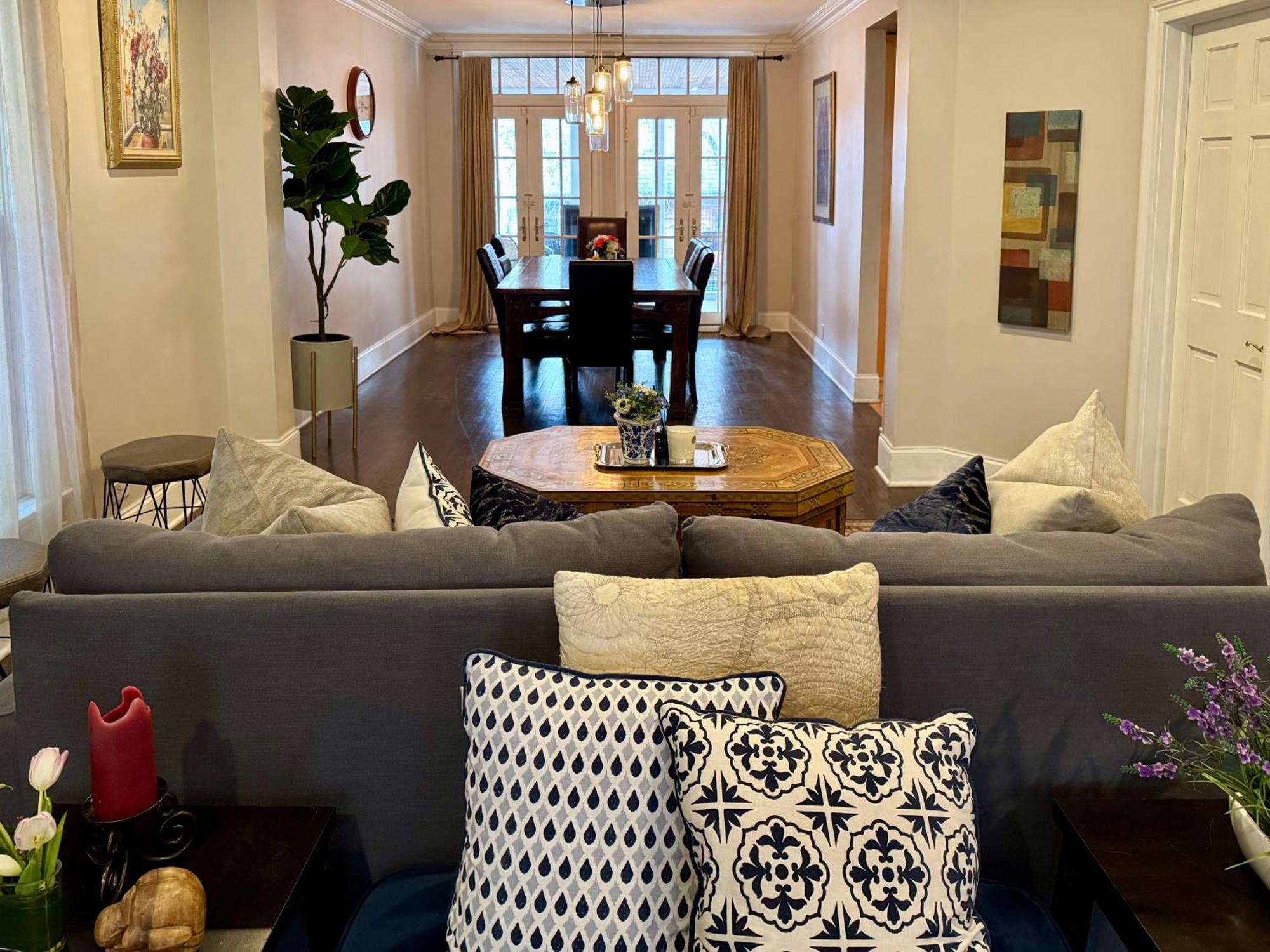 Hébergement de vacances 5 Bedroom Huge House In Location Parking Fireplace Back Yard Chicago