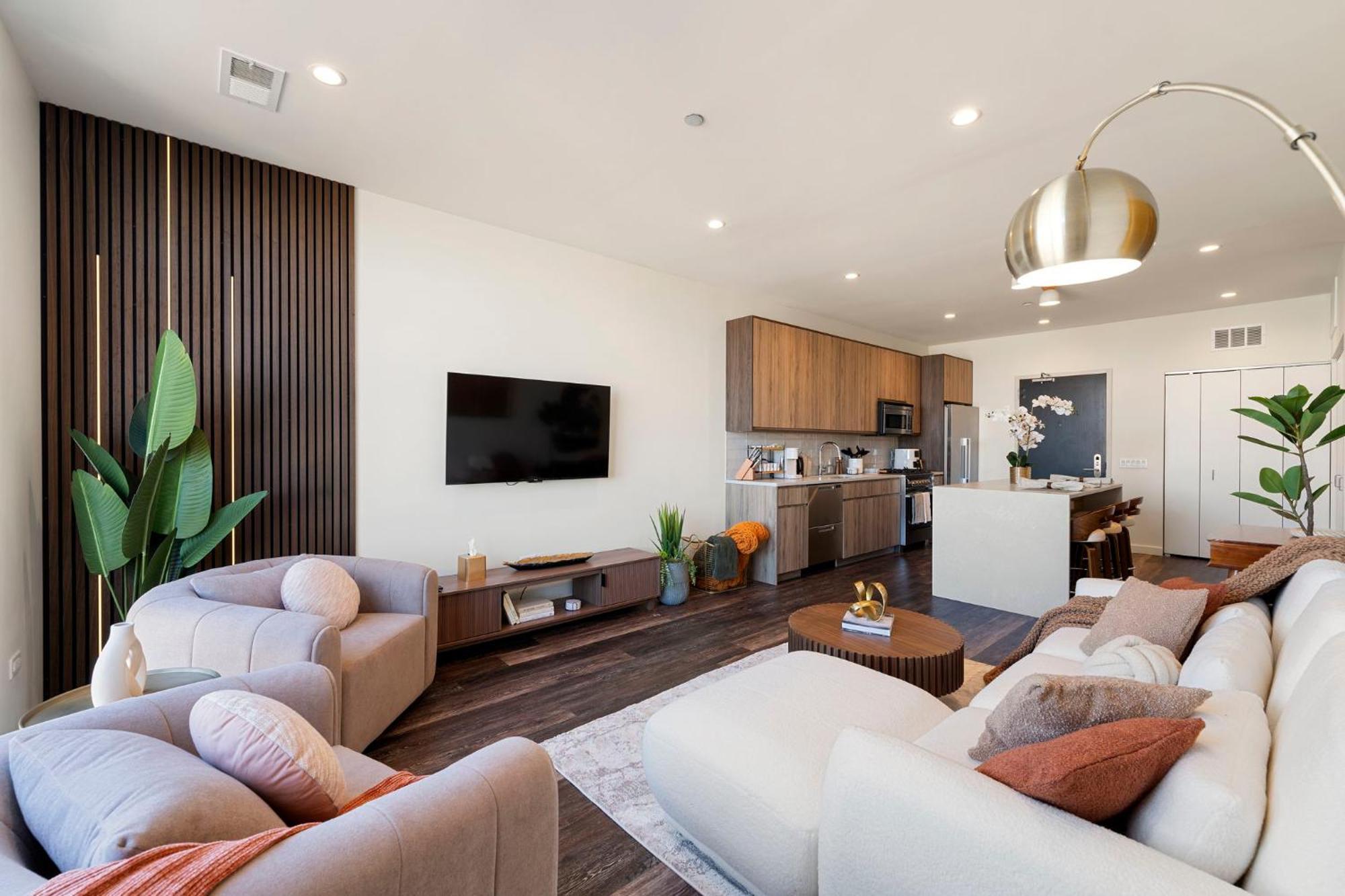 Stylish & Cozy 2br 2ba Retreat * Chicago