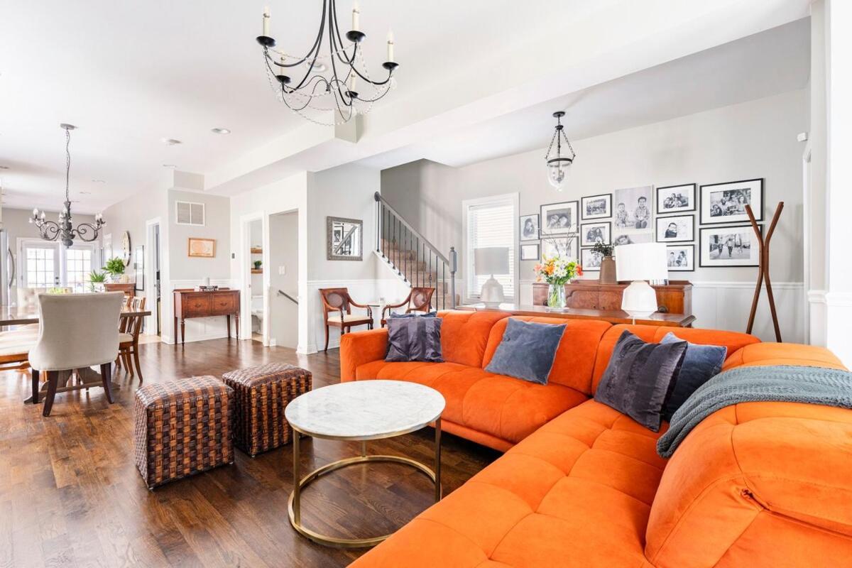 H&h 1896 - Spacious, Fully Stocked, & Free Parking Casa de Férias Chicago
