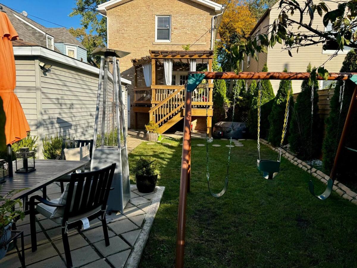 H&h 1896 - Spacious, Fully Stocked, & Free Parking Holiday home Chicago