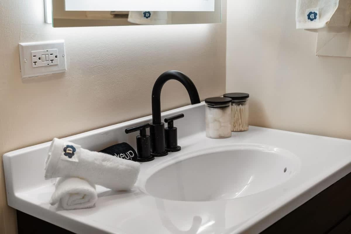 Wicker Park Luxe 2br 2ba Chicago