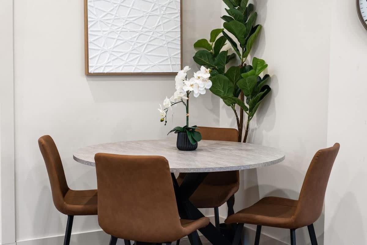 Wicker Park Luxe 2br 2ba Apartment Chicago