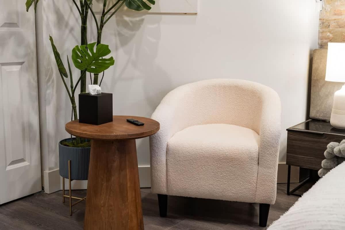 Wicker Park Luxe 2br 2ba Apartment Chicago