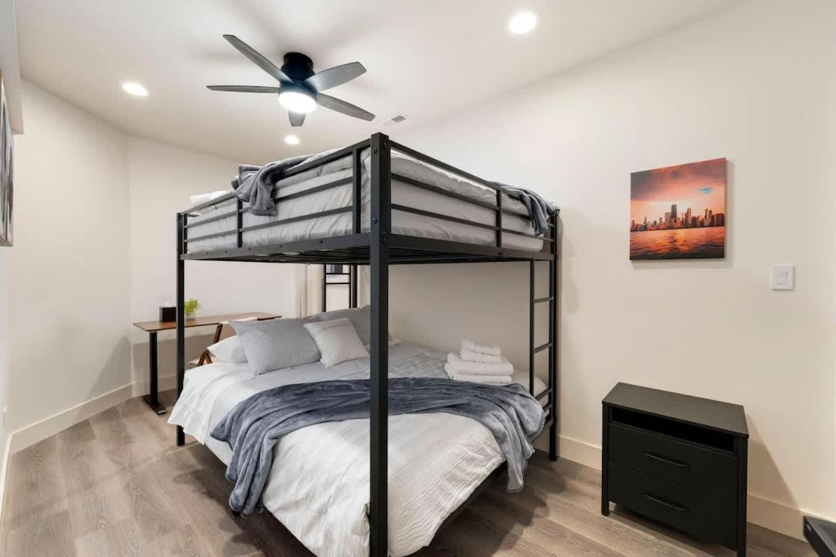 Luxury 2br 2ba In Wicker Park Chicago