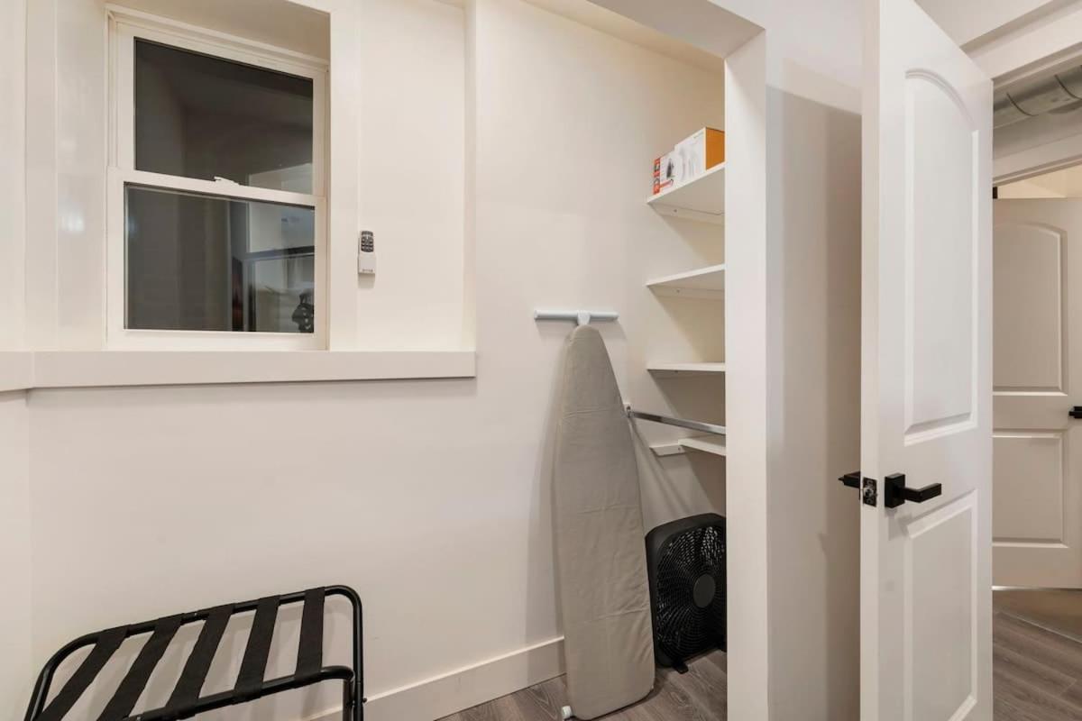 Luxury 2br 2ba In Wicker Park Apartment *