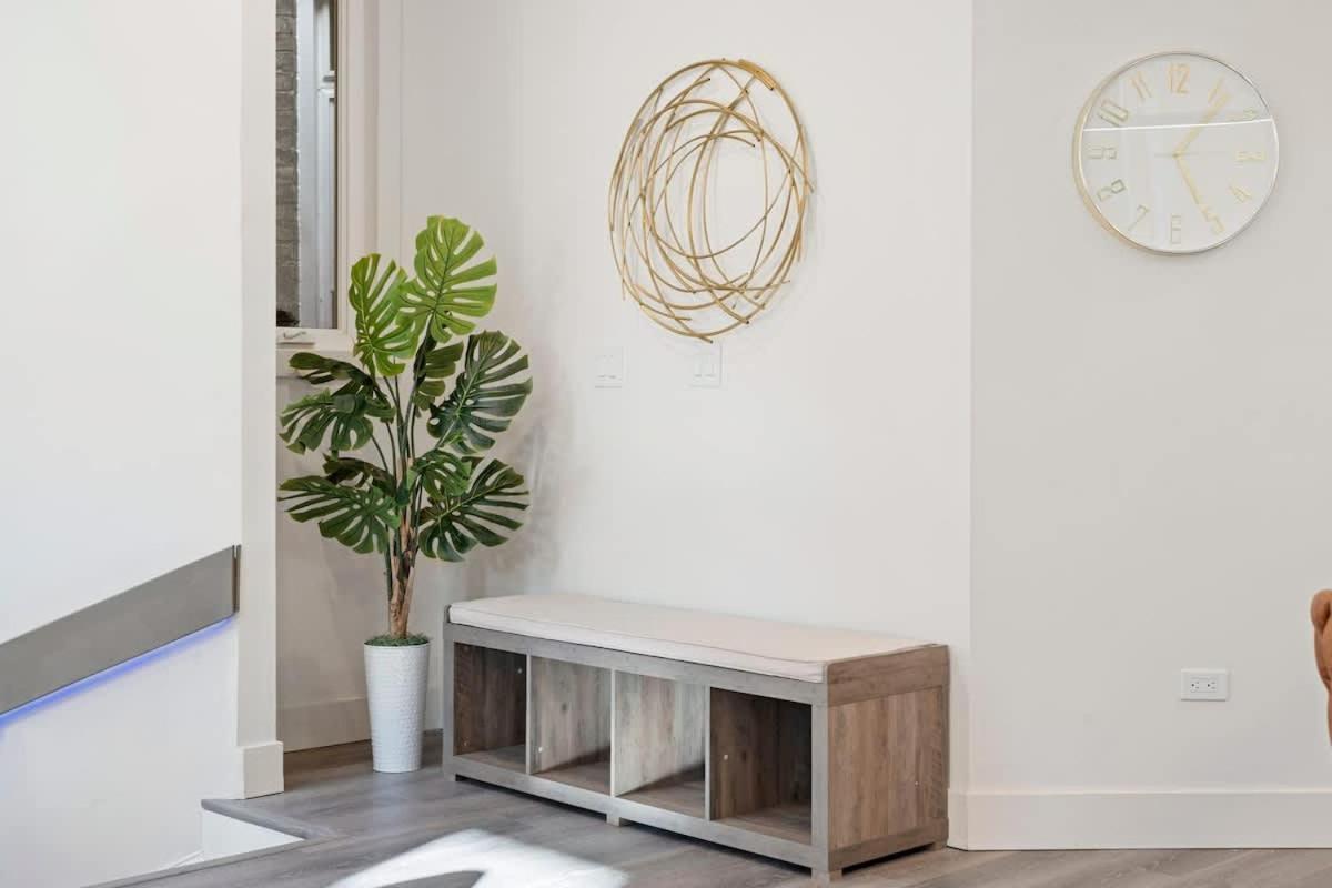 Luxury 2br In Wicker Park Apartment *