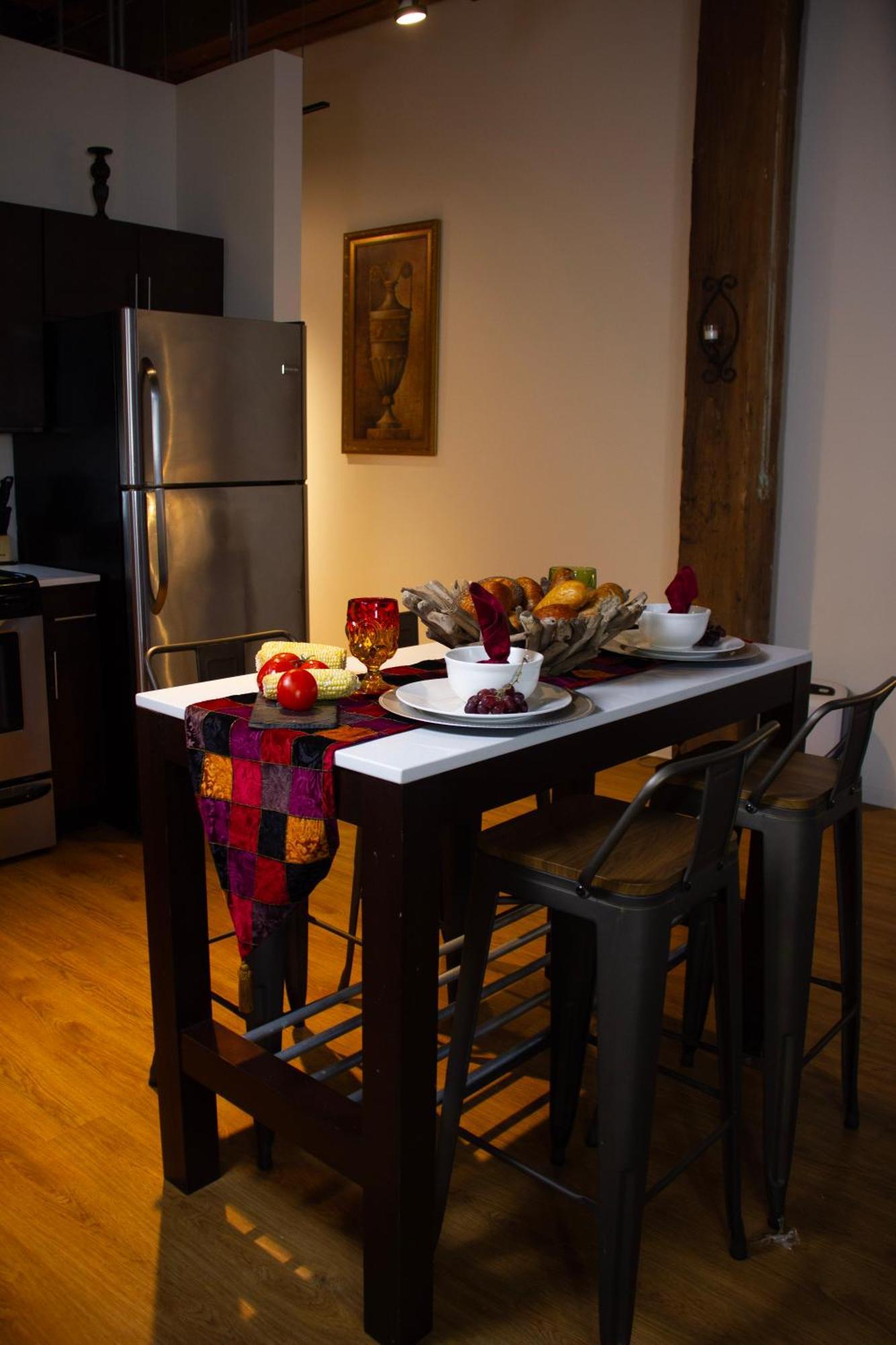 Apartamento Luxery - Themed Units! Close To Downtown, Mccormick Place & Wintrust Arena *