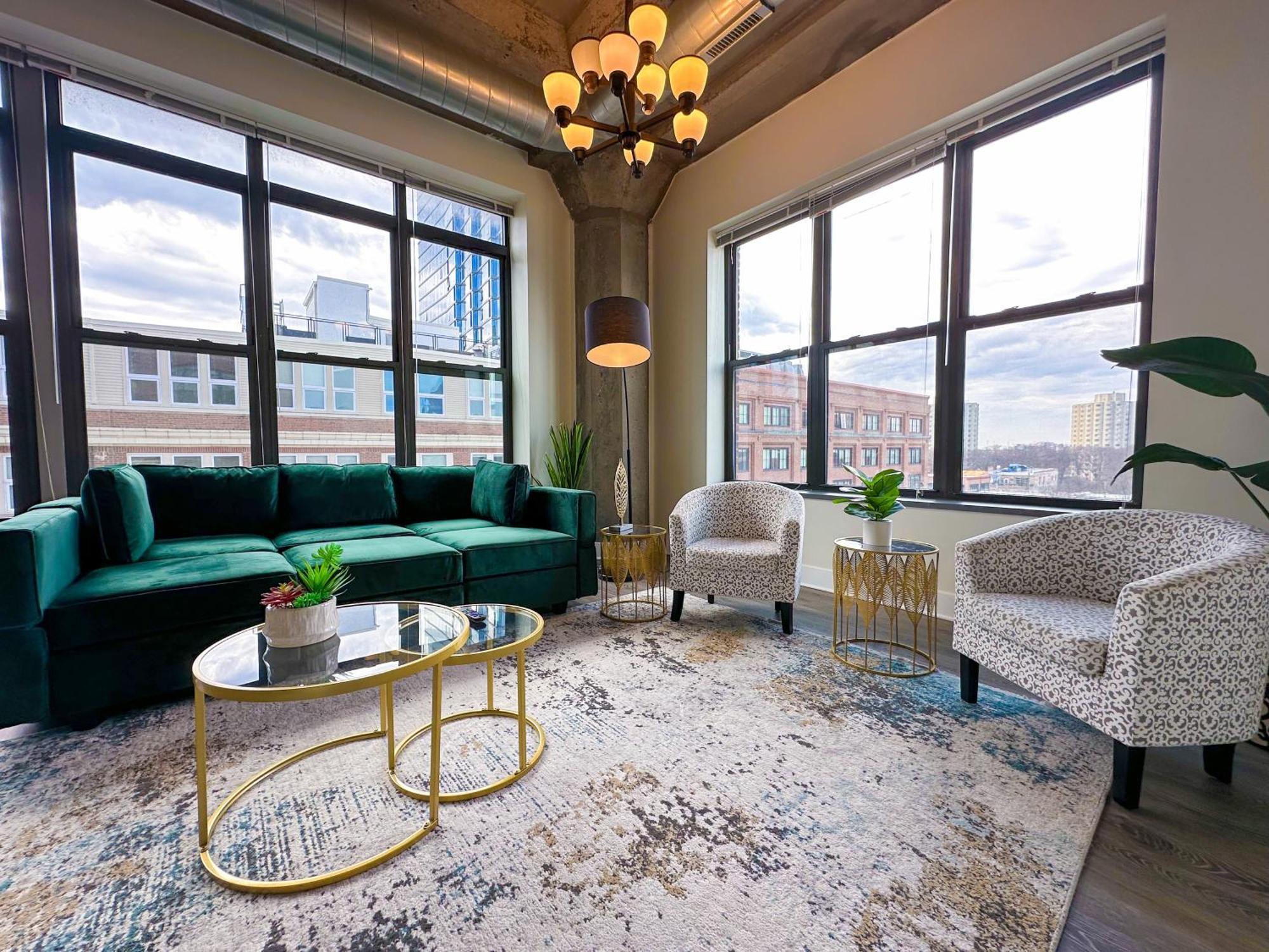 Apartment Mccormick Place Spacious 3Br Family Heaven Suite With Optional Parking Sleeps 10 Guests Near Soldier Field And Field Museum