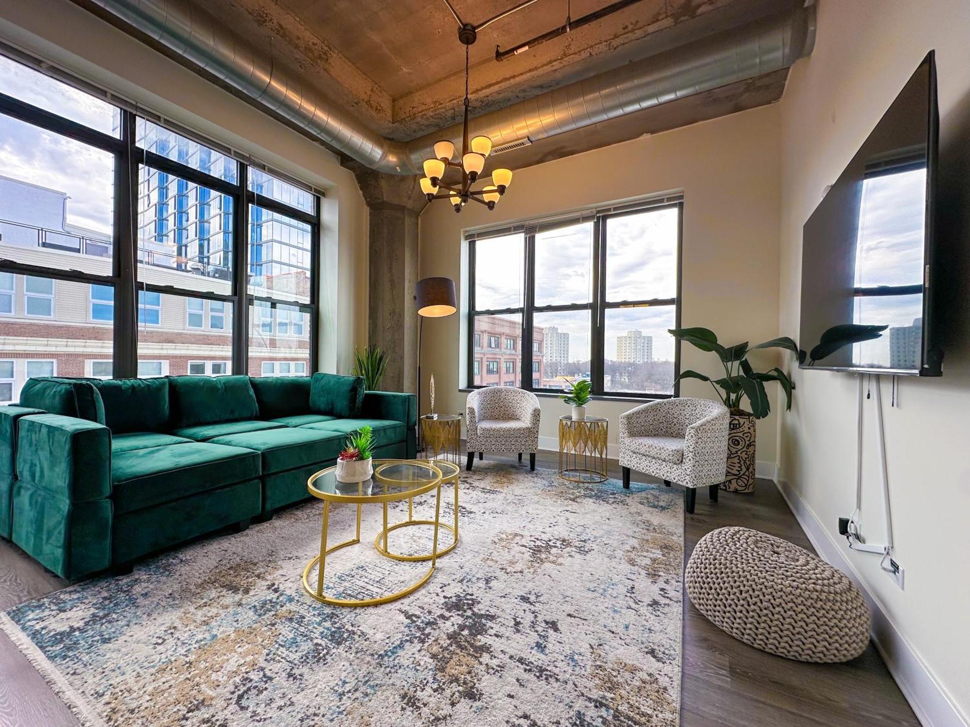 Mccormick Place Spacious 3Br Family Heaven Suite With Optional Parking Sleeps 10 Guests Near Soldier Field And Field Museum Apartment Chicago