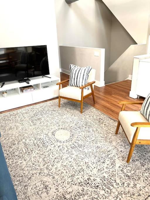 Apartment Beautiful Unit Chi In Prime River North - Floor Chicago