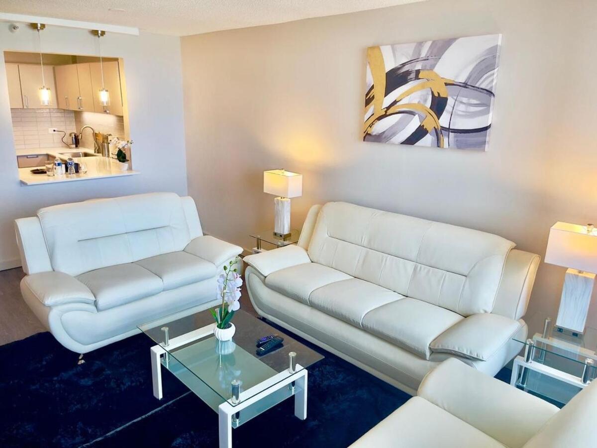 Apartment Iconic Style, Charming View