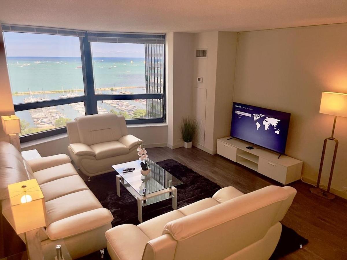 Apartment Iconic Style, Charming View *
