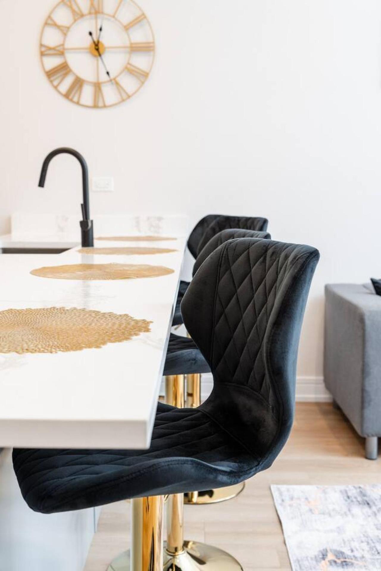 Affordable Private 1 - Shared * Chicago