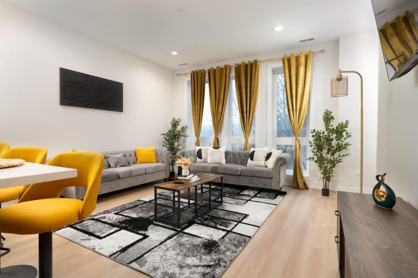 Apartment Affordable Private 2 - Shared Chicago