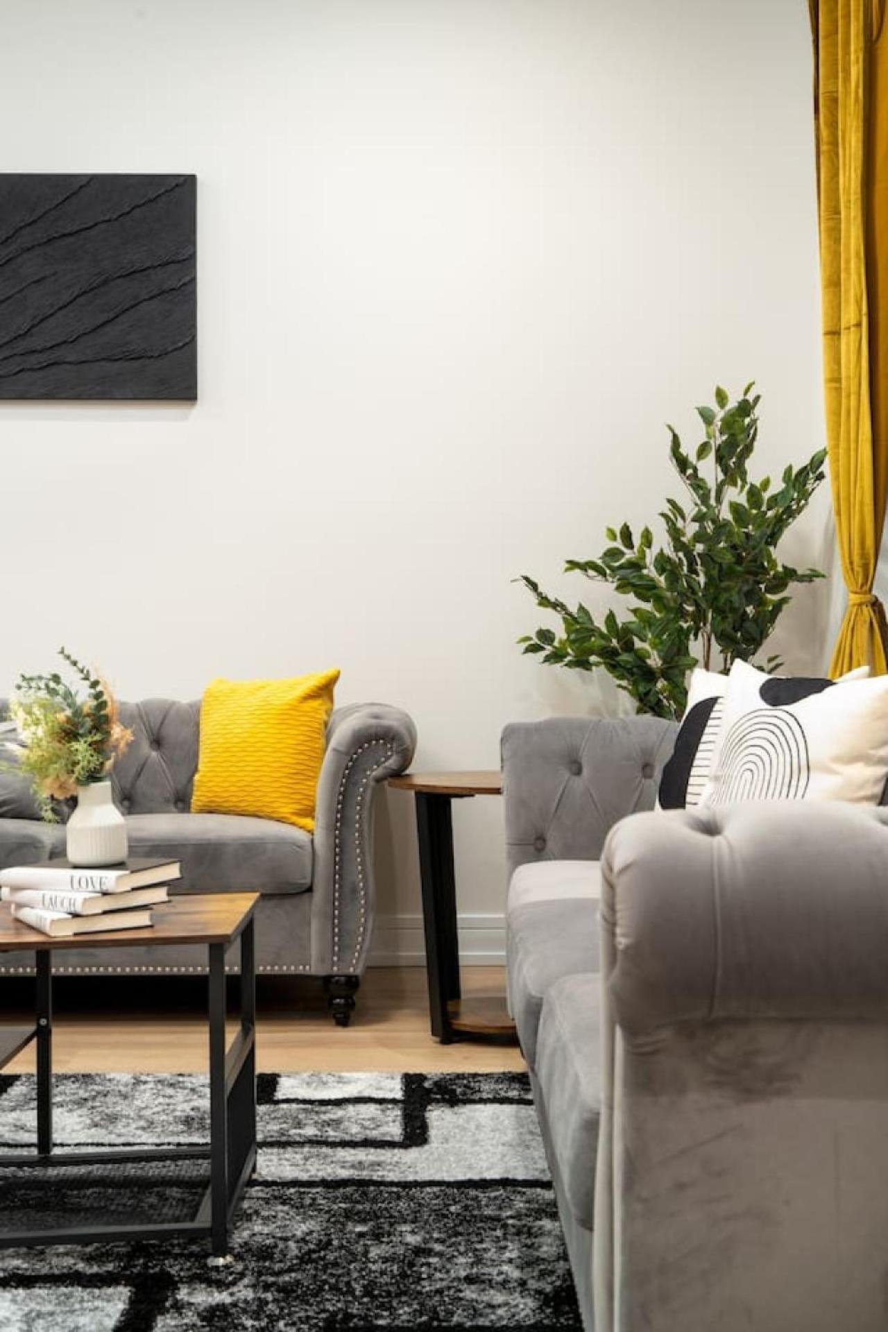 Affordable Private 2 - Shared Chicago