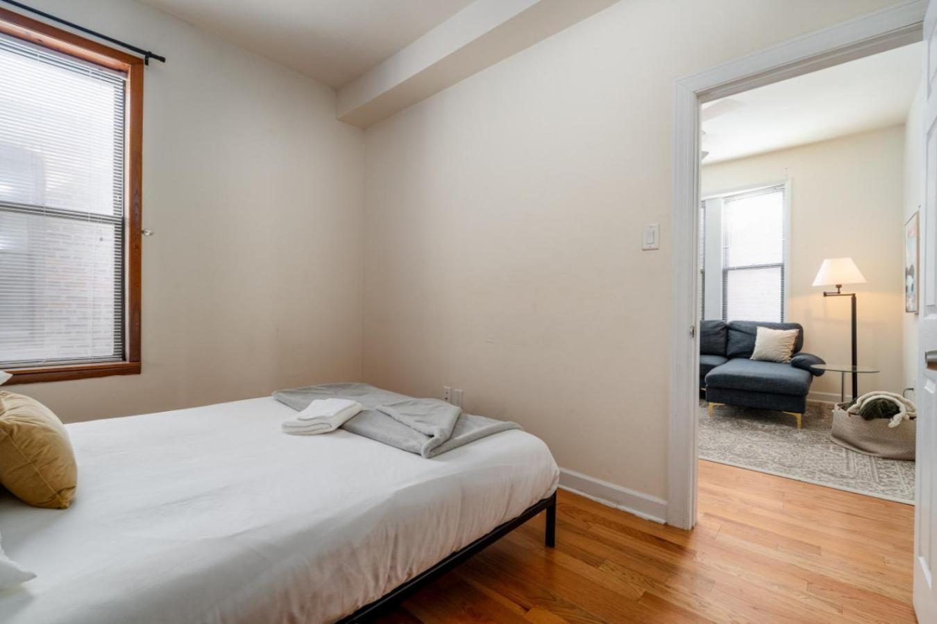 Ukrainian Village 2br Modern D2 *
