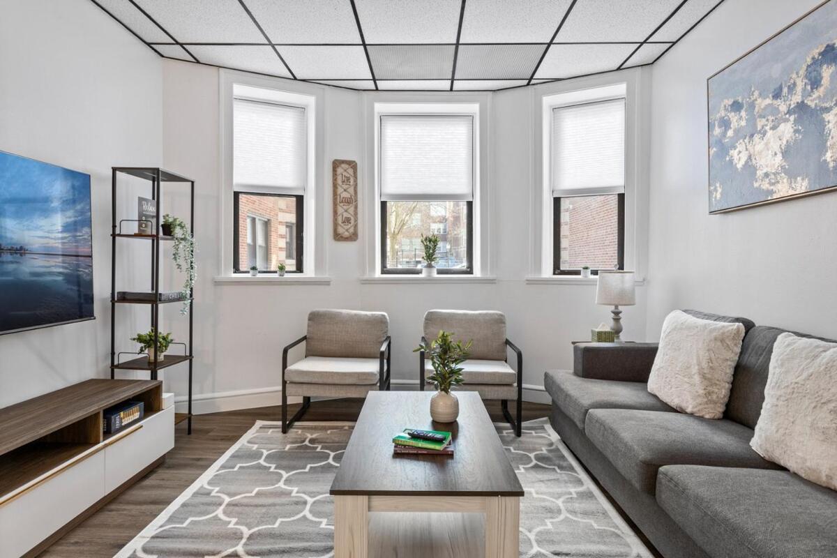 Chic 2br Getaway Queen Beds Fast Wifi Apartamento *