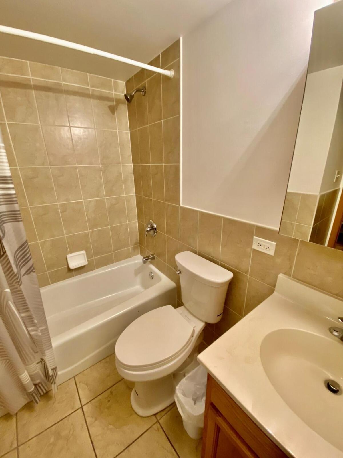 Apartment Spacious 3bd In A Prime Location Chicago